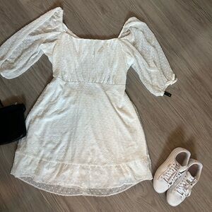 White Plus Size Dress with Puff Sleeves